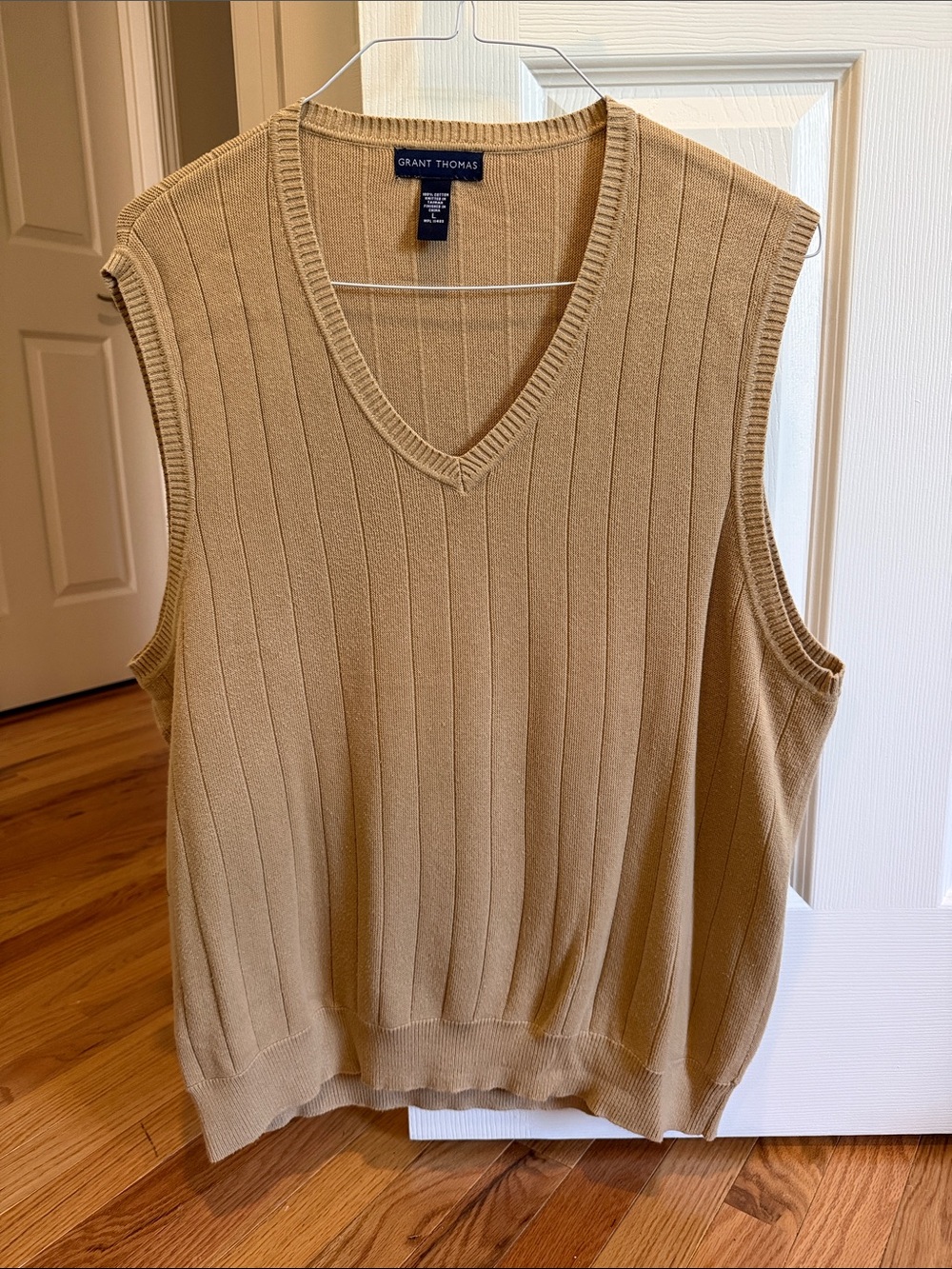 Grant Thomas Men's V-Neck Sweater Vest in Camel